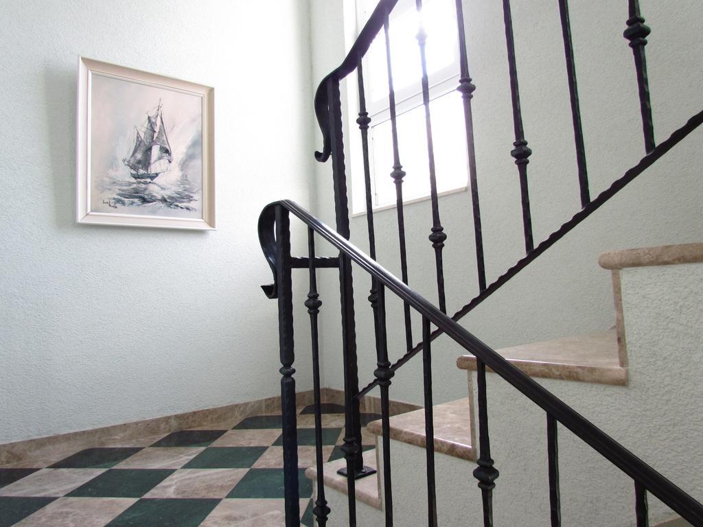 Apartments Villa Nevenka Rogoznica  Buitenkant foto
