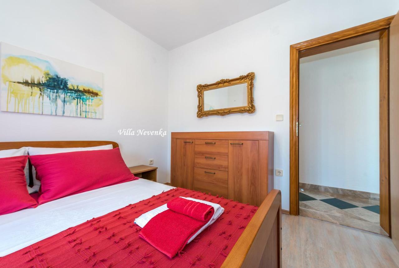 Apartments Villa Nevenka Rogoznica  Buitenkant foto
