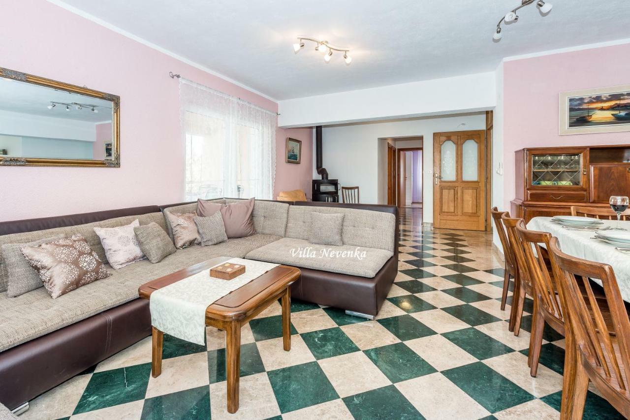 Apartments Villa Nevenka Rogoznica  Buitenkant foto